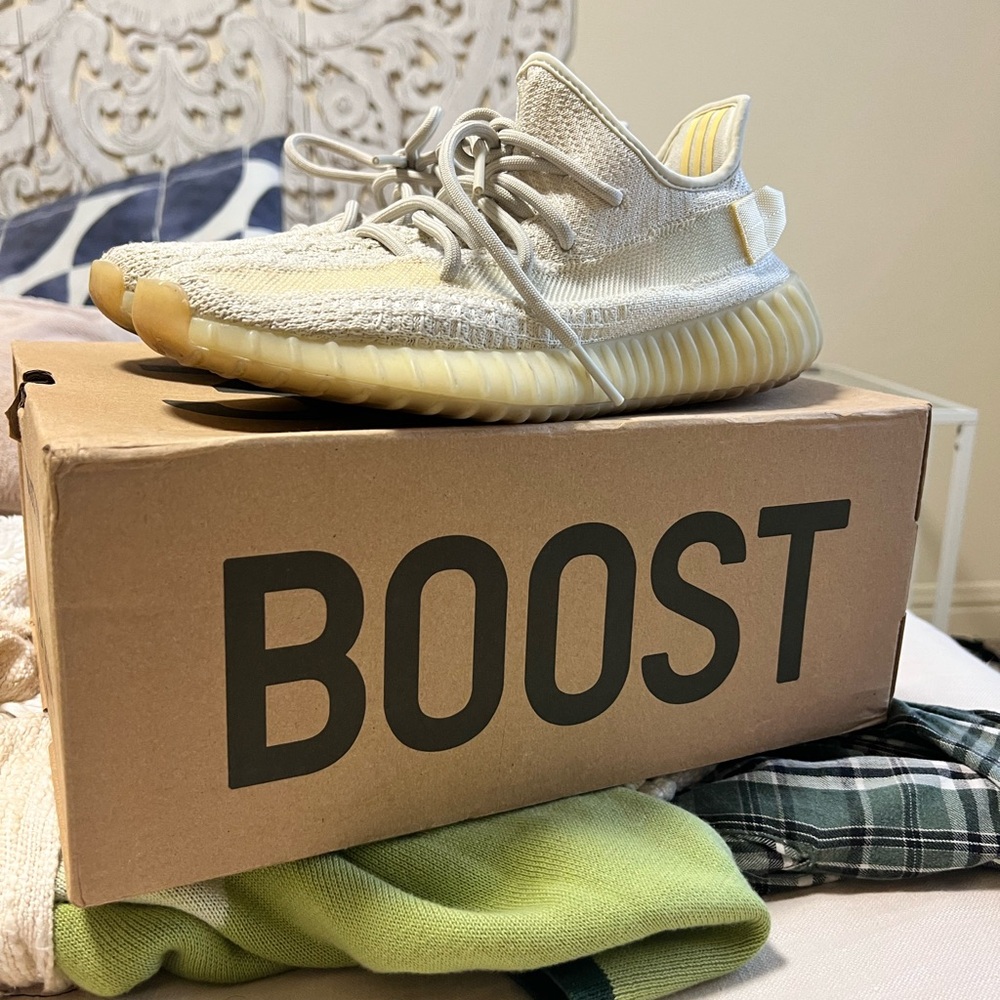 Yeezy boost 350 V2